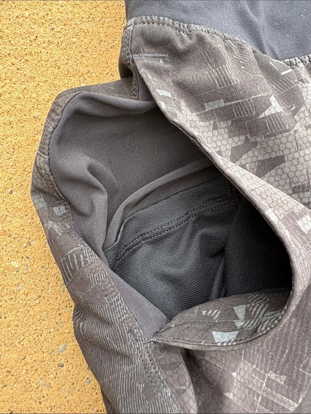 Lululemon Men’s Geometric Black & Gray Digital Camouflage Shorts Size Large